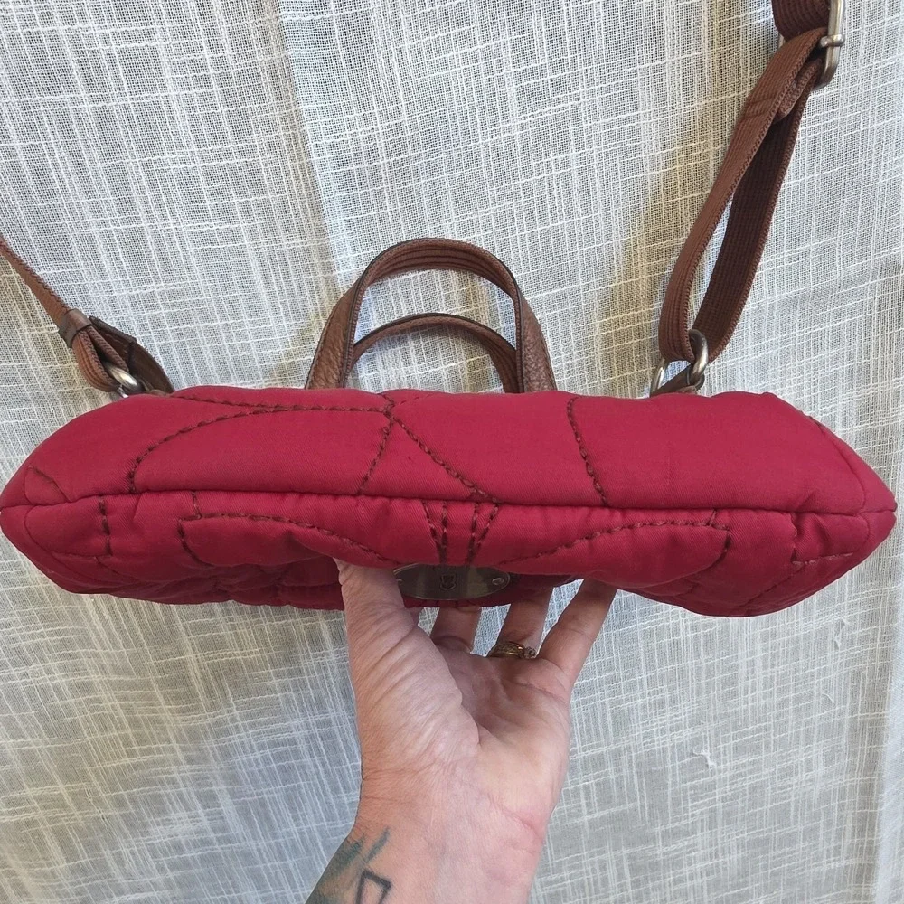 Fossil Red Quilted Crossbody Shoulder Bag Stitching Zipper Zip Closure Women's